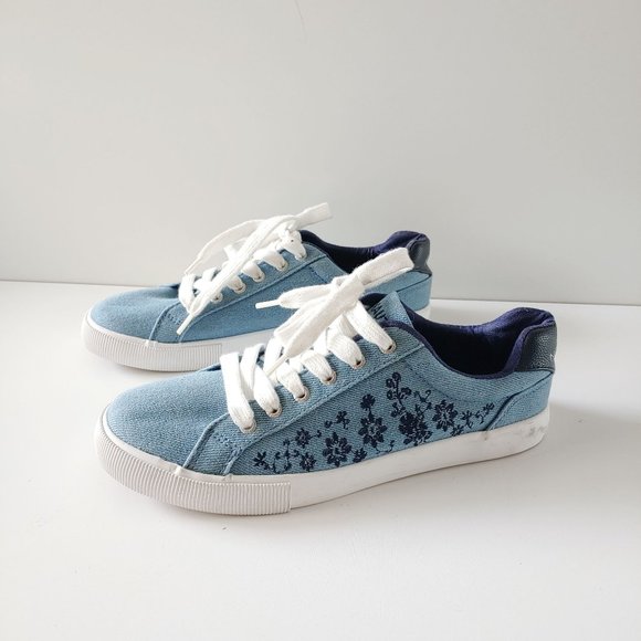 Nautica Shoes - Nautica Steam Blue Denim Embroidered Flowers Size 8 Casual Sneakers Lace Up